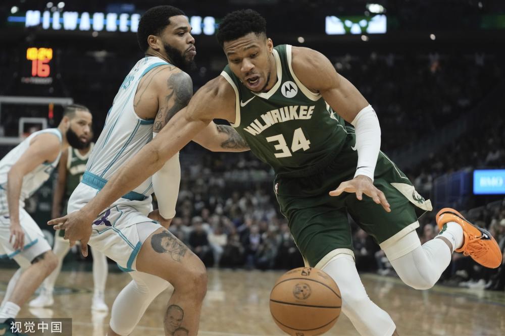 他们面前的 他们面前的